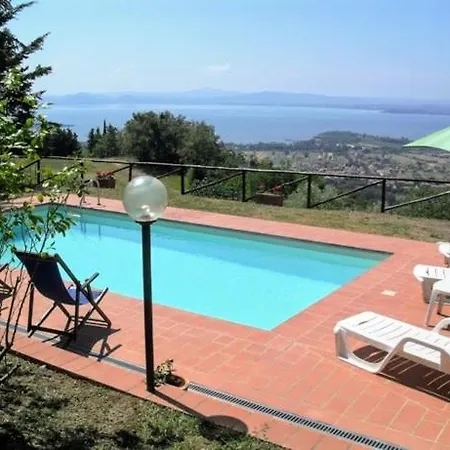 度假居 Sleeps 8 Pool Wifi